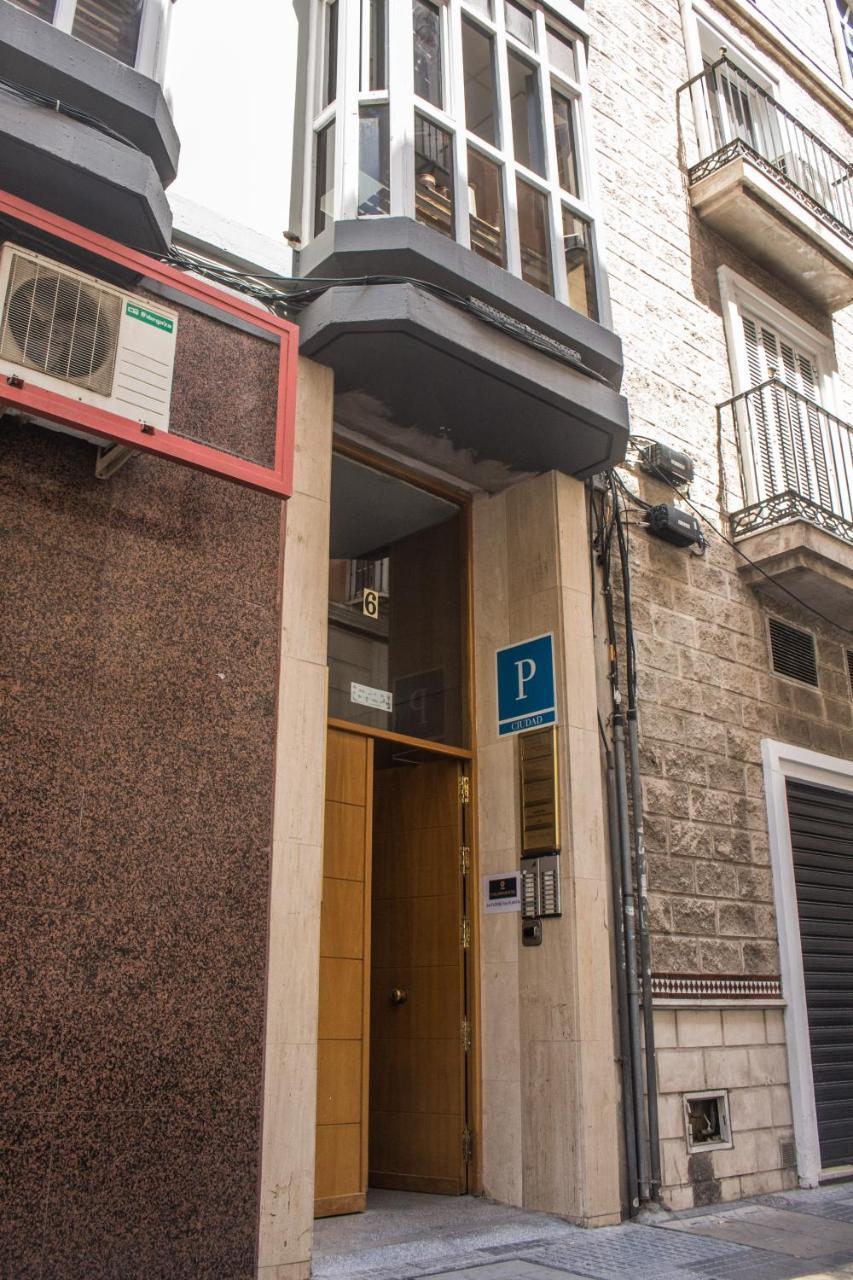 Chillinn' Hostel Málaga Exterior foto